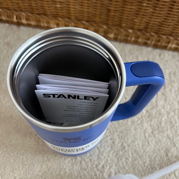 NEW Stanley Adventure The Quencher H2.0 Flowstate Tumbler 40 oz Iris Blue - Picture 4 of 5